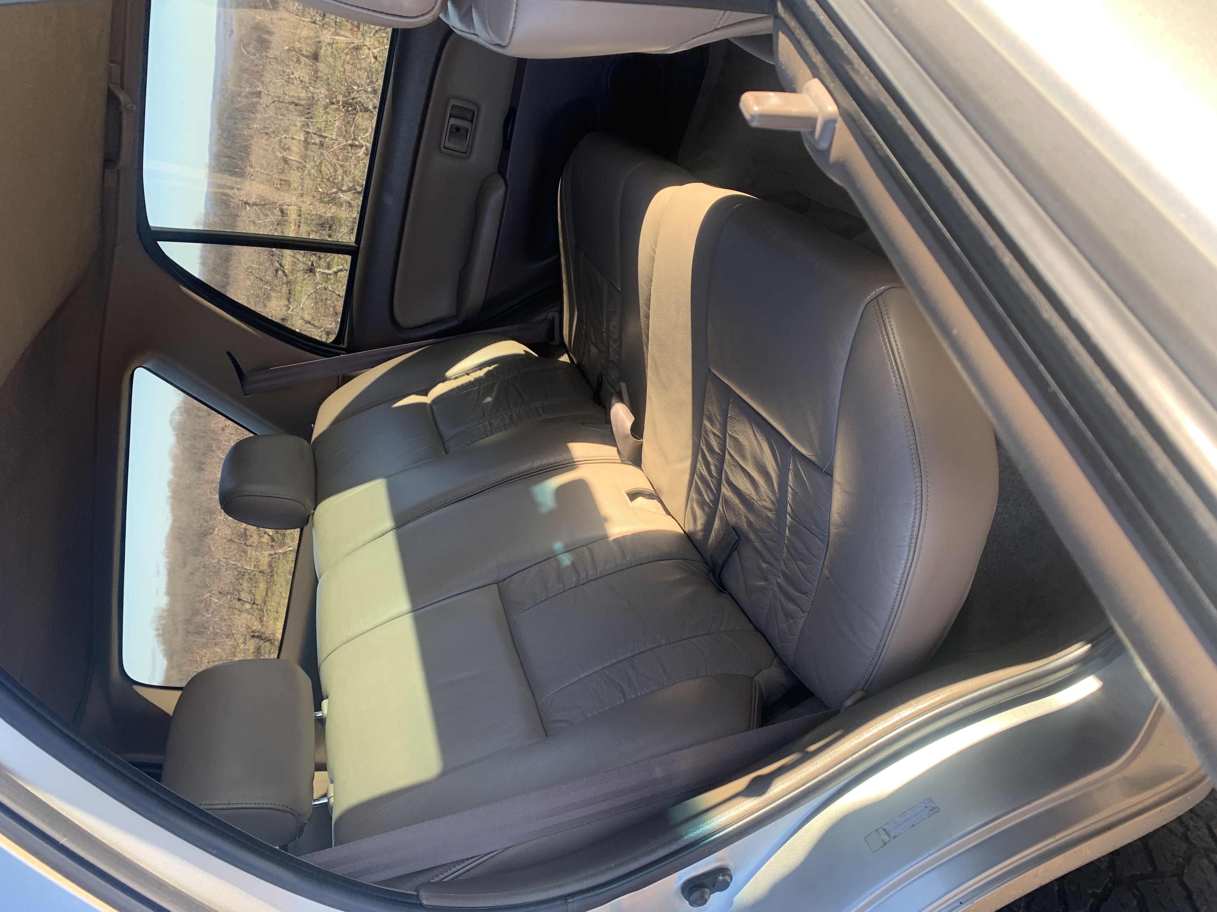 2002 Toyota 4Runner SR5 THIRD GENERATION - 3rd Gen 3.4L V6 4×4 - BEAUTIFUL - RUNS GREAT - HIGH MECHANICAL BASELINE - New Timing Belt, New Waterpump, New Head Gaskets, New Radiator, New Alternator, New Brakes, New Valve Cover Gaskets, New Wildpeak Tires, New Shocks, New Muffler / Exhaust, New HID Headlights, Frame is Clean and solid, Cleaned and Undercoated - MORE — photo 22